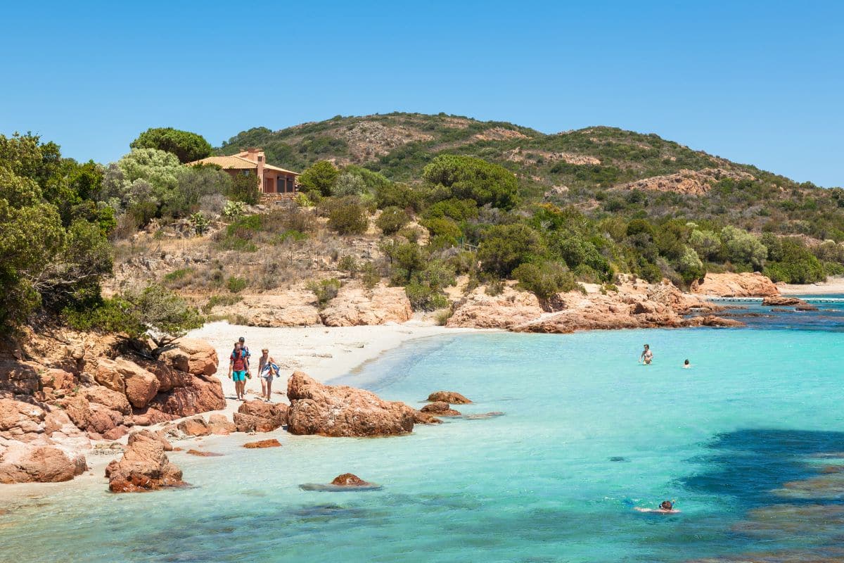 Baignade Toussaint en France : où trouver l'eau chaude ?